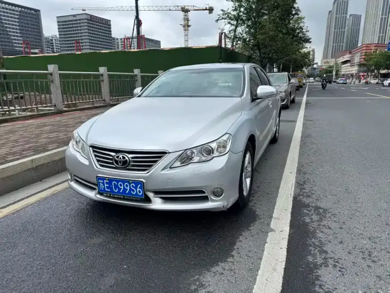Toyota Reiz, 2011