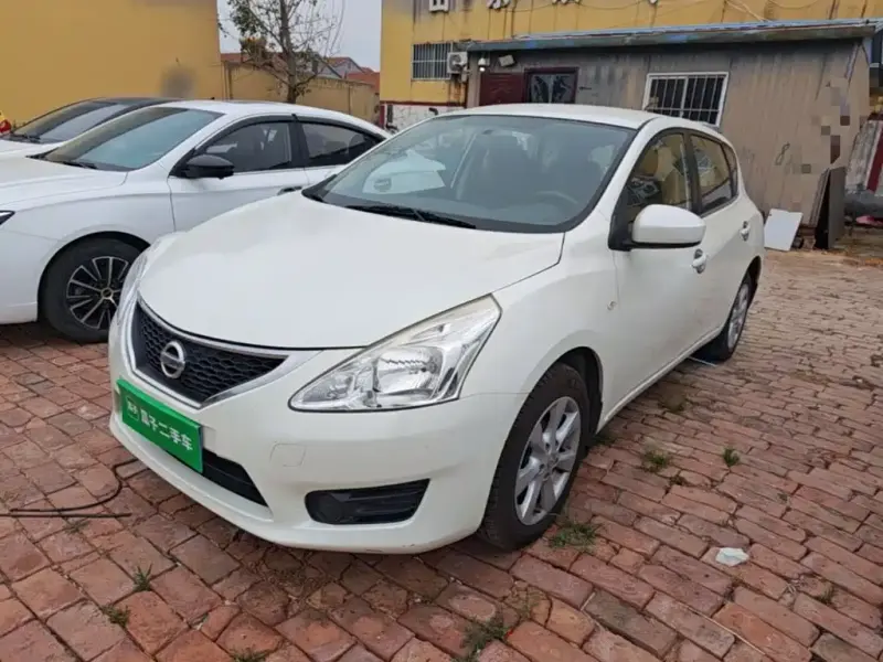 Nissan Tiida, 2015