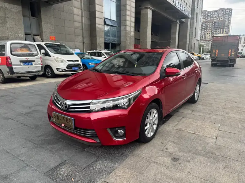 Toyota Corolla, 2015 — фото 1