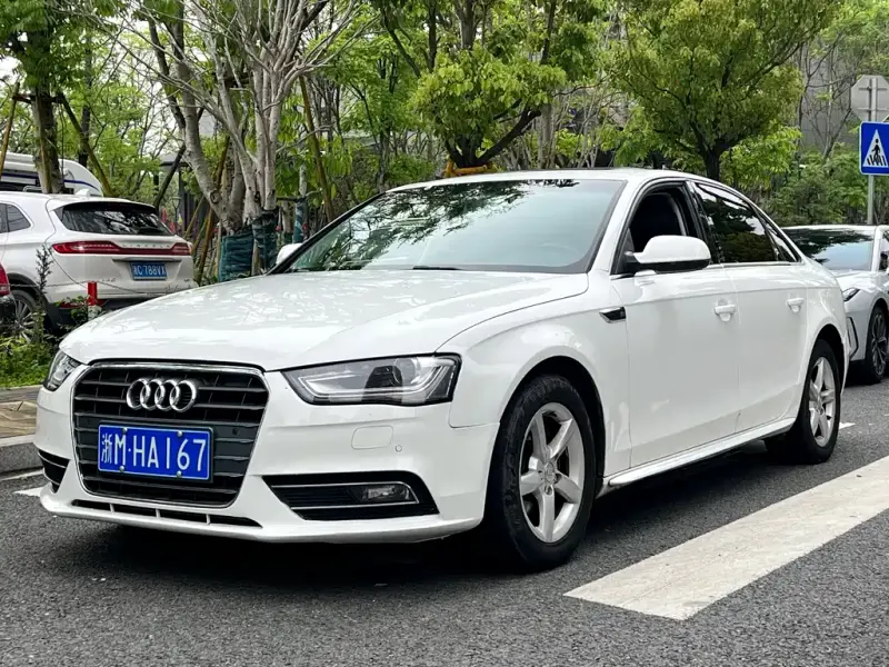 Audi A4L, 2014 — фото 1