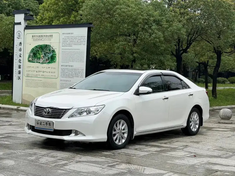 Toyota Camry, 2014