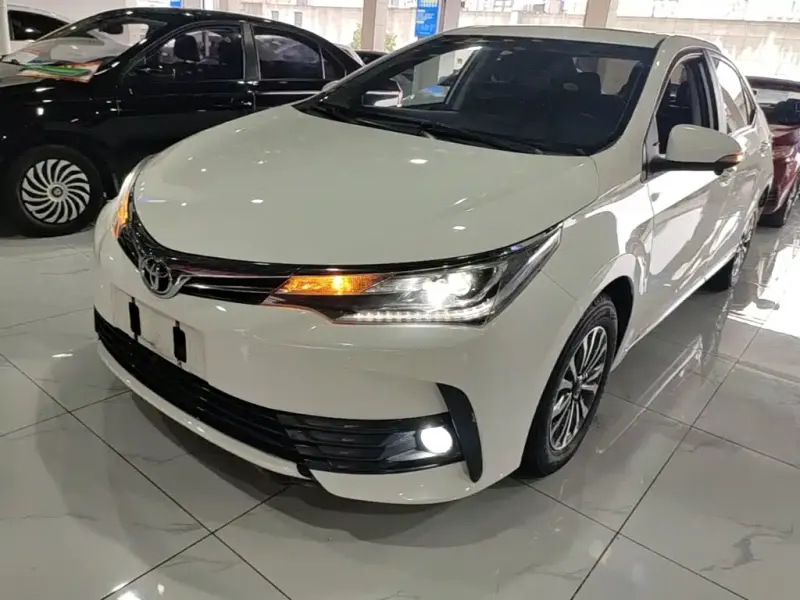 Toyota Corolla, 2019 — фото 1