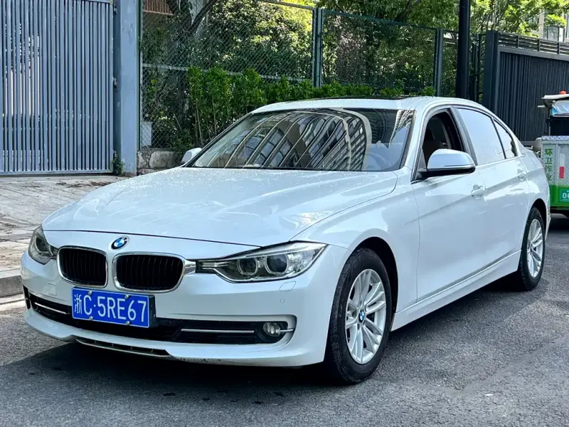 BMW 3 Series, 2015 — фото 1