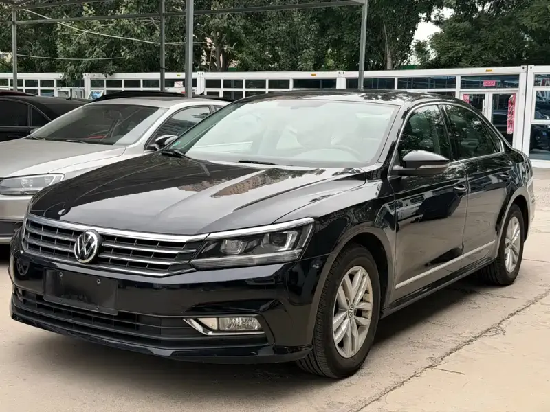 Volkswagen Passat, 2016 — фото 1