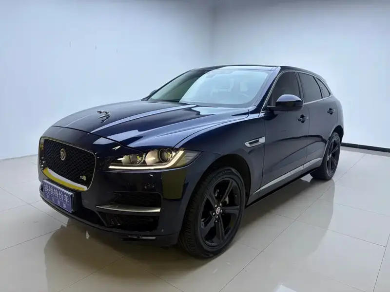 Jaguar F-PACE, 2016