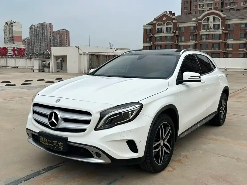 Mercedes-Benz GLA, 2016 — фото 1