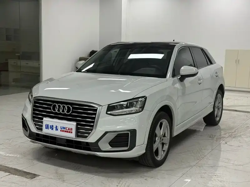 Audi Q2L, 2019