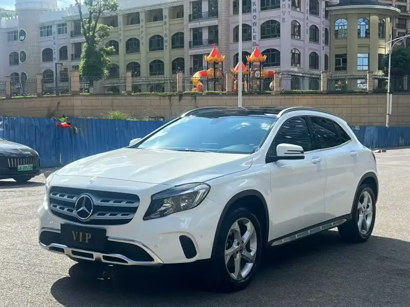Mercedes-Benz GLA, 2018 — фото 1