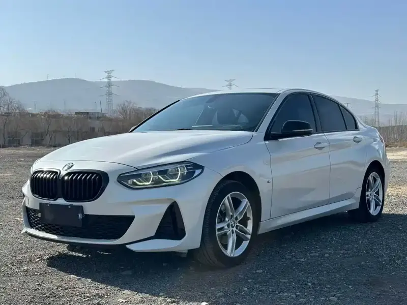 BMW 1 Series, 2022