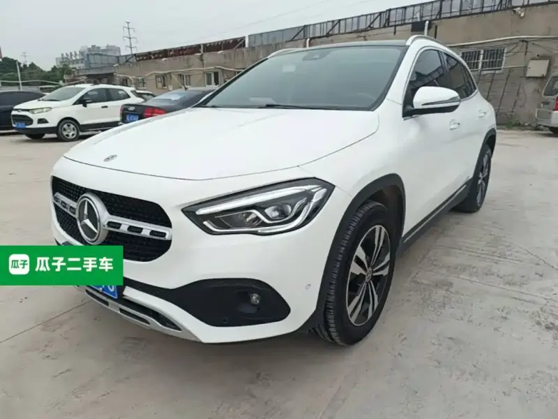 Mercedes-Benz GLA, 2022 — фото 1
