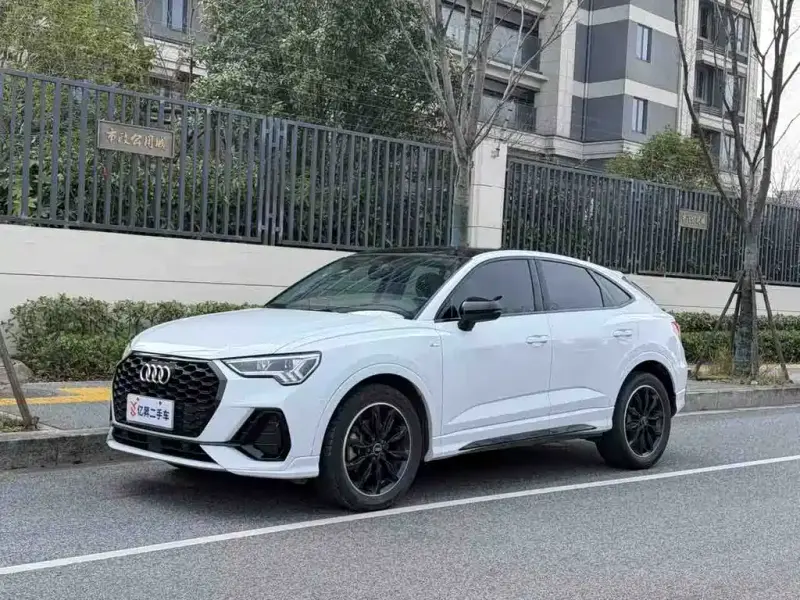 Audi Q3 Sportback, 2022