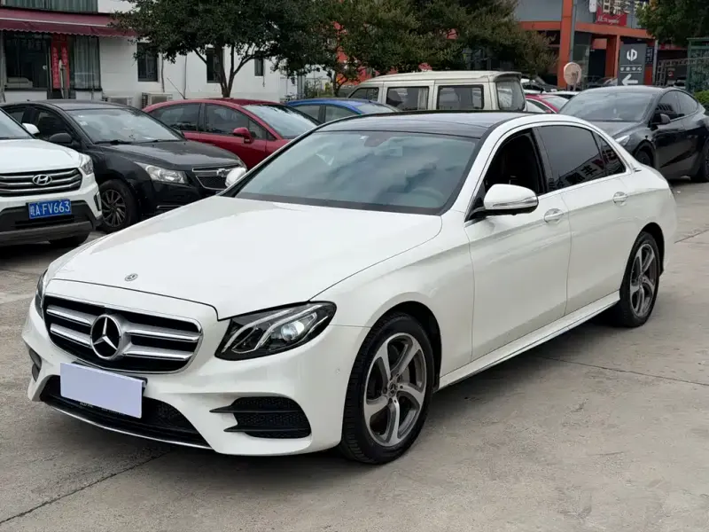 Mercedes-Benz E-Class, 2018 — фото 1