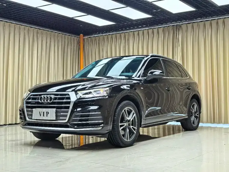 Audi Q5L, 2021 — фото 1