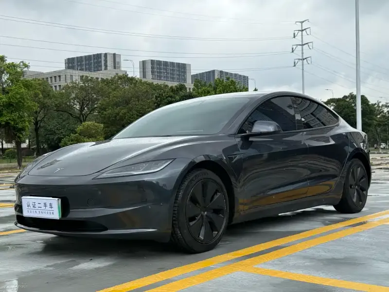 Tesla Model 3, 2024