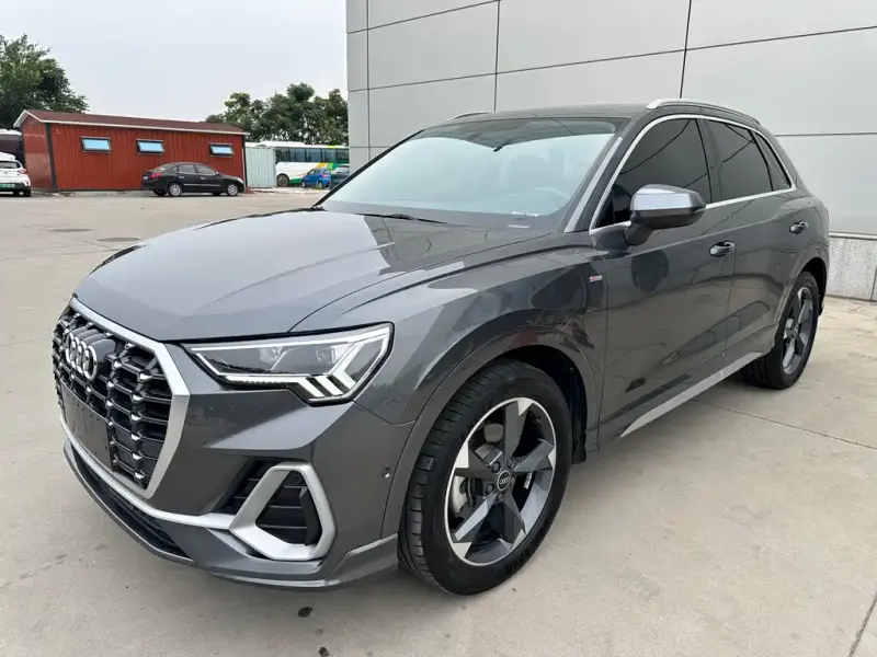 Audi Q3, 2022
