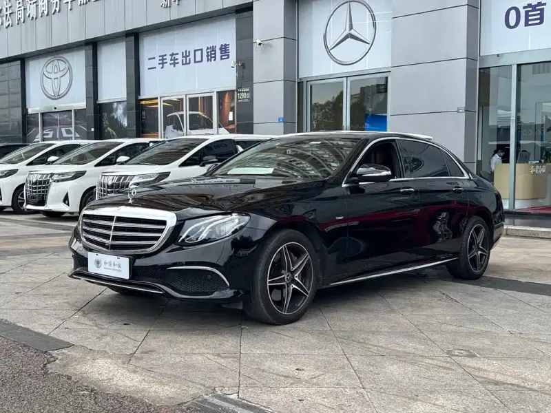 Mercedes-Benz E-Class, 2020 — фото 1