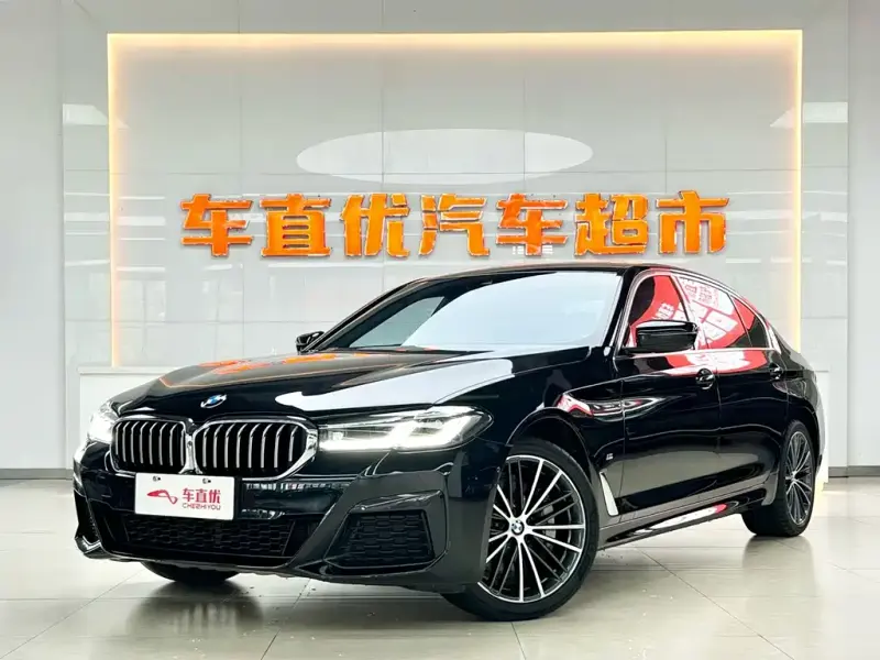 BMW 5 Series, 2022