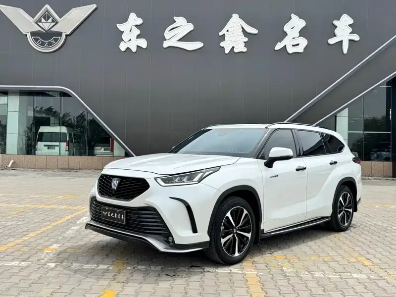 Toyota Crown Kluger, 2023