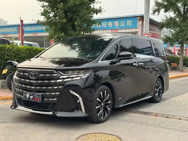 Toyota Alphard, 2024