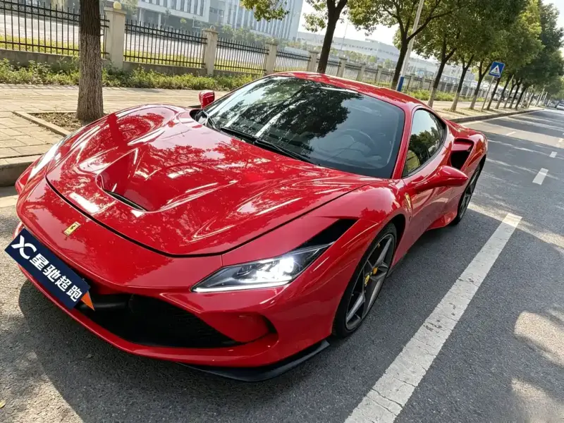 Ferrari F8, 2021 — фото 1