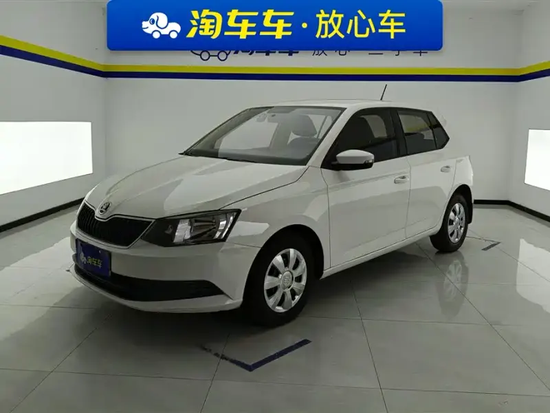 Skoda Fabia, 2015 — фото 1