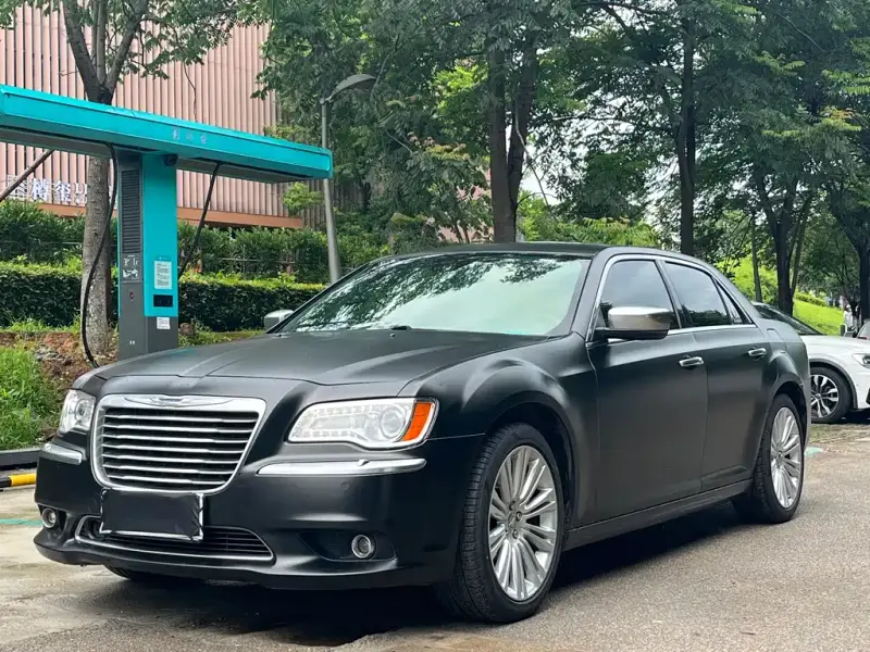 Chrysler 300C, 2015