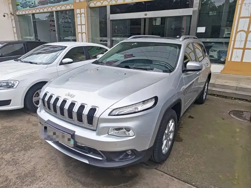 Jeep Cherokee, 2016