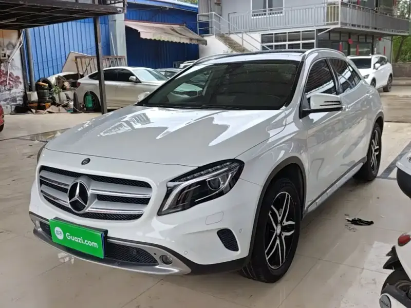 Mercedes-Benz GLA, 2016 — фото 1