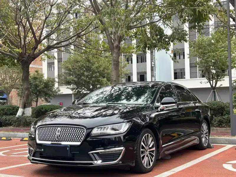 Lincoln MKZ, 2017