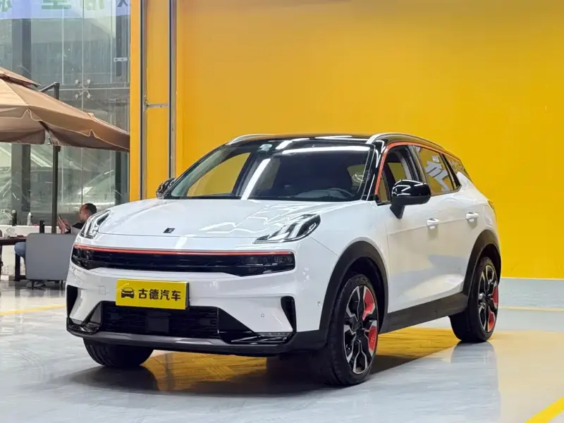 Lynk & Co 06, 2022