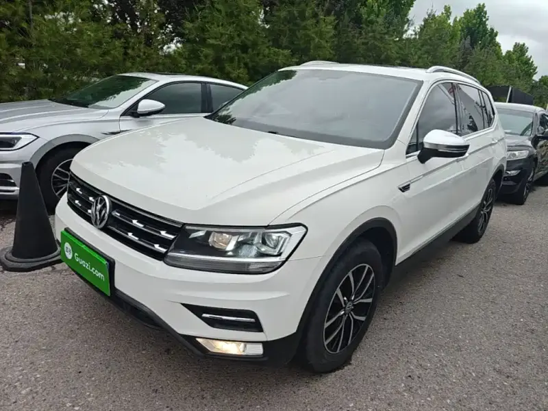 Volkswagen Tiguan L, 2017
