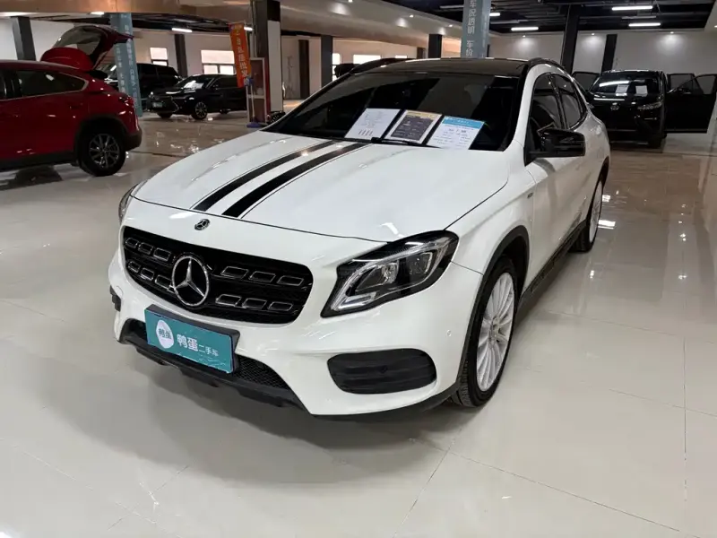 Mercedes-Benz GLA, 2018 — фото 1