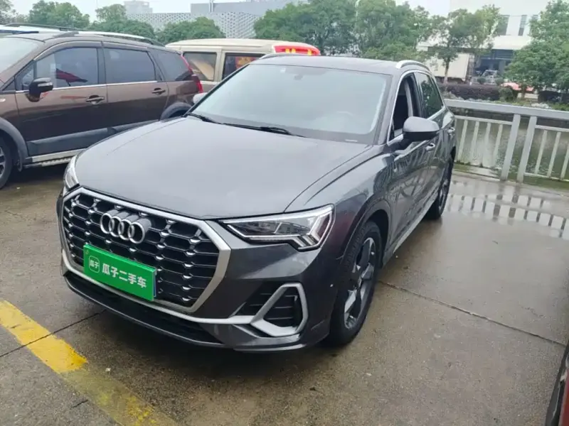 Audi Q3, 2021