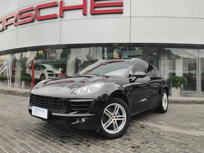 Porsche Macan, 2014