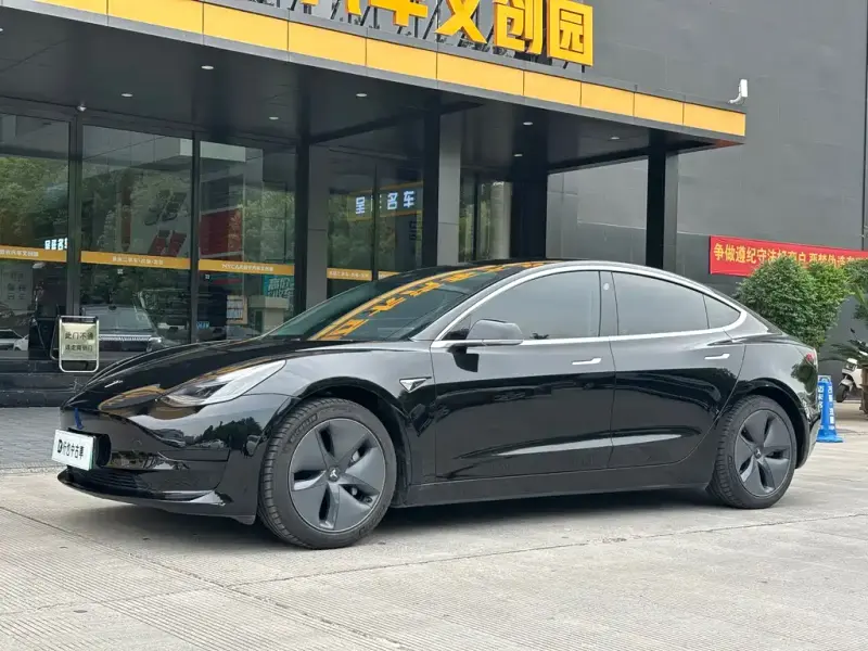 Tesla Model 3, 2020