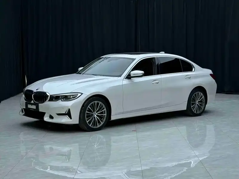 BMW 3 Series, 2019 — фото 1