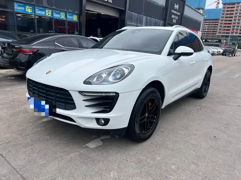 Porsche Macan, 2016