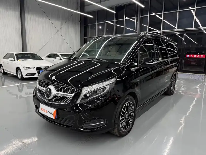 Mercedes-Benz V-Class, 2020 — фото 1