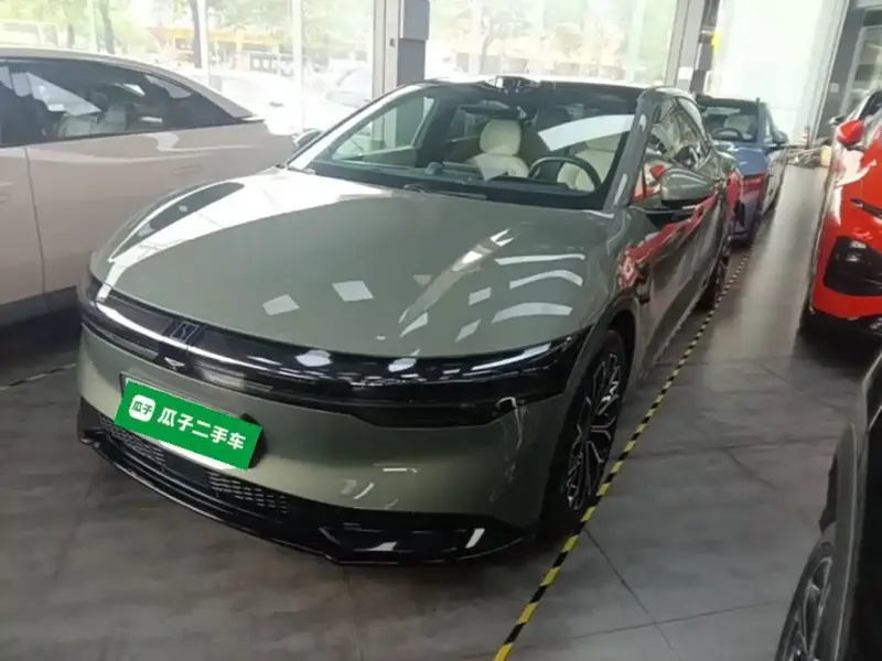 Zeekr 007, 2024