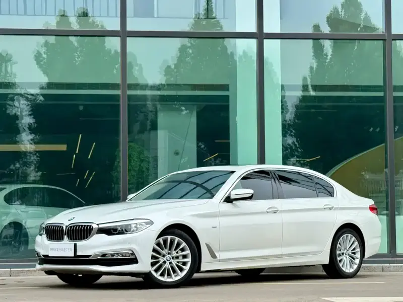 BMW 5 Series, 2019