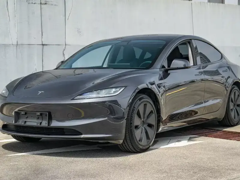 Tesla Model 3, 2024