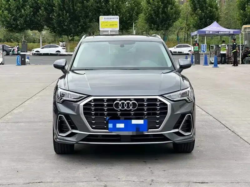 Audi Q3, 2022