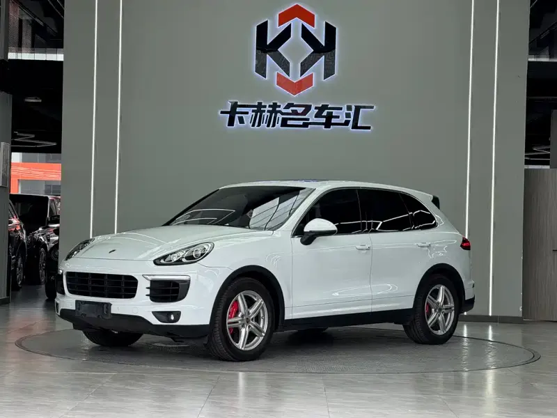 Porsche Cayenne, 2015