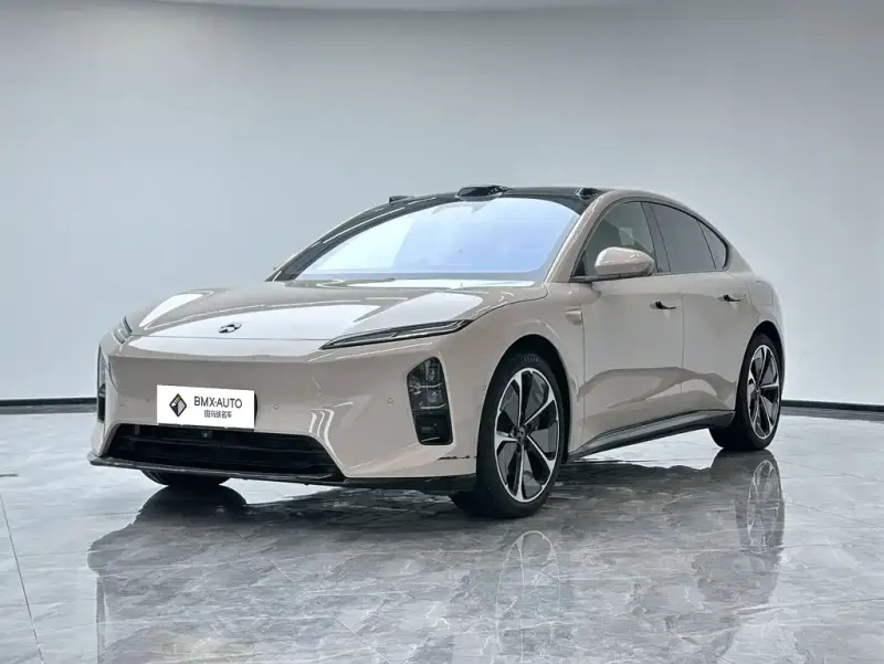 NIO ET5, 2025