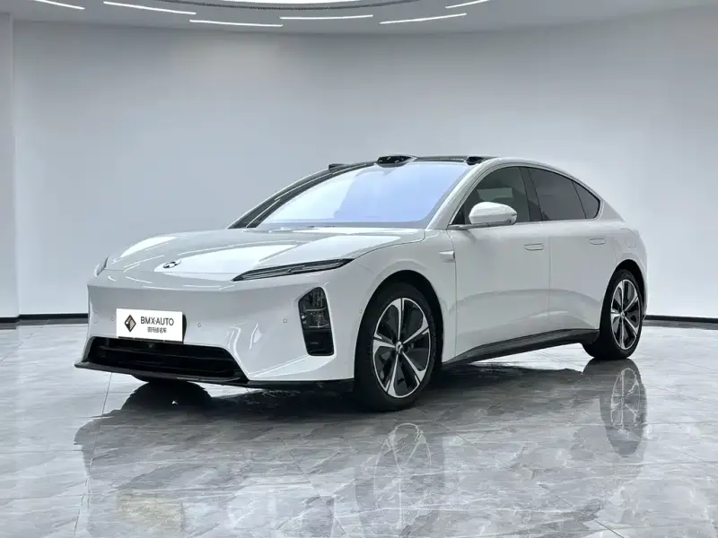 NIO ET5, 2025