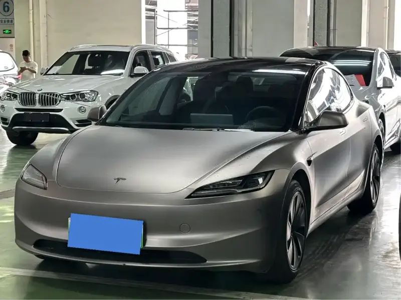 Tesla Model 3, 2024