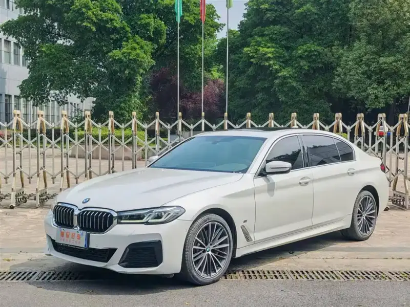 BMW 5 Series, 2022