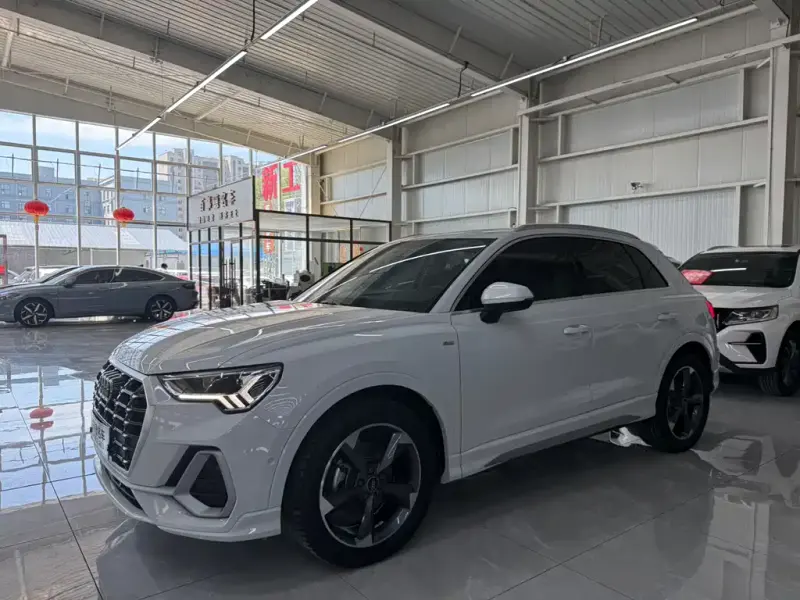 Audi Q3, 2023