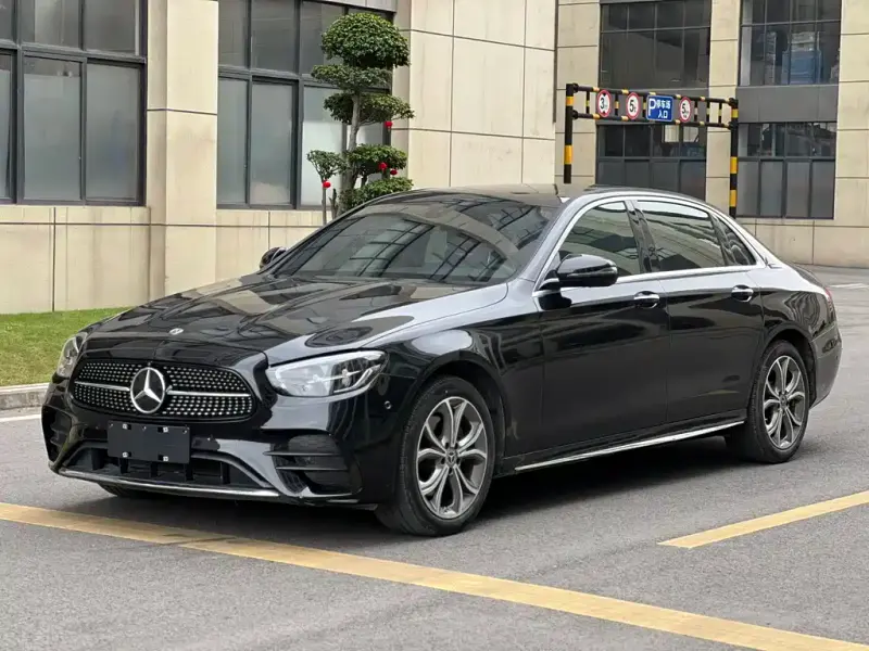 Mercedes-Benz E-Class, 2020 — фото 1