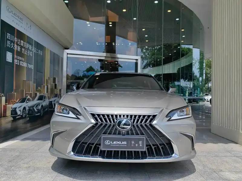 Lexus ES, 2023
